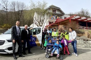 La Maison Terre des Hommes de Massongex a reçu un nouveau véhicule du Kiwanis Club